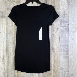 Isabel Maternity Size CS Black Crewneck Short Sleeve T-Shirt